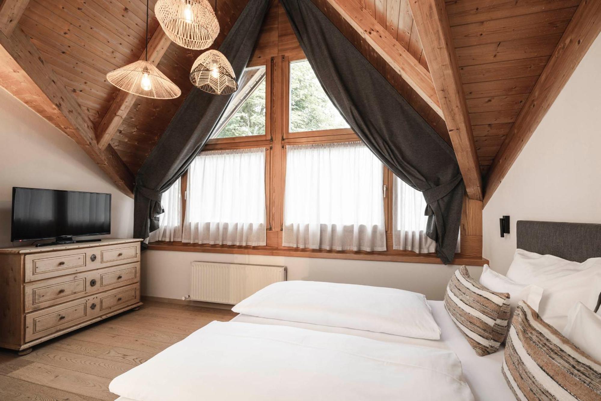 Hotel Loewenhof Бресаноне Екстериор снимка